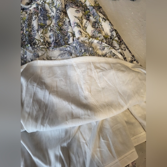 Torrid White and Multicolor Patterned Dress, Size 3 - Picture 4 of 5